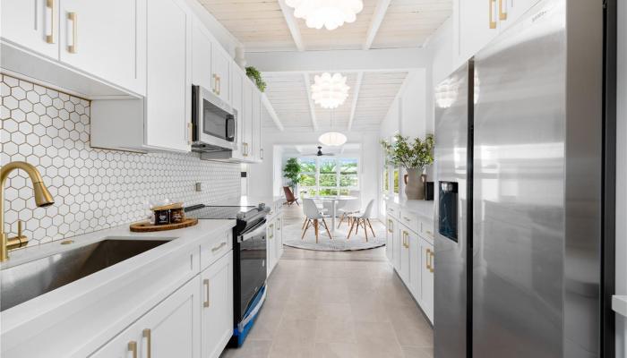 94-145  Awalai Place Waipahu-lower, Waipahu home - photo 1 of 1