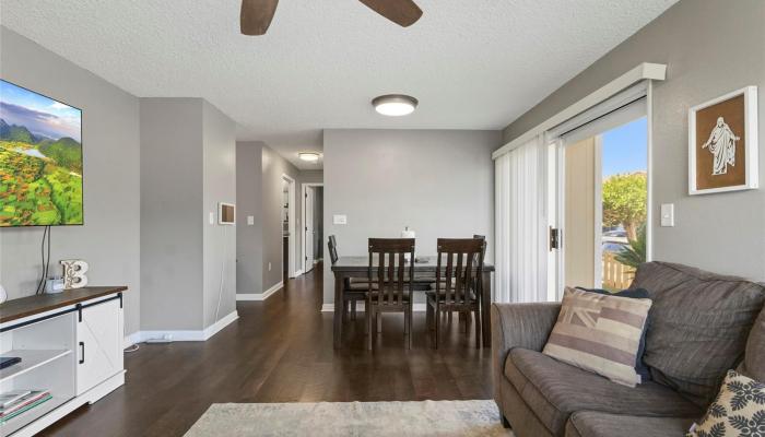 Royal townhouse # 101, Waipahu, Hawaii - photo 1 of 1