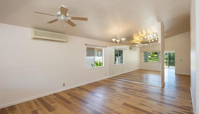 94-531 Lumiauau St Waipahu - Rental - photo 1 of 19