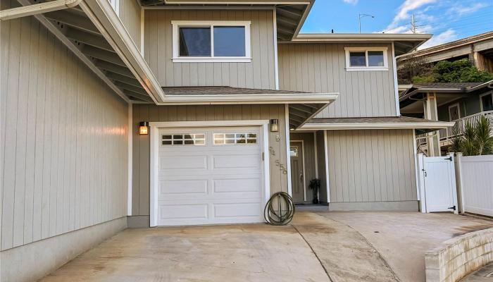 94-556  Koaleo Street Robinson Heights, Waipahu home - photo 1 of 25