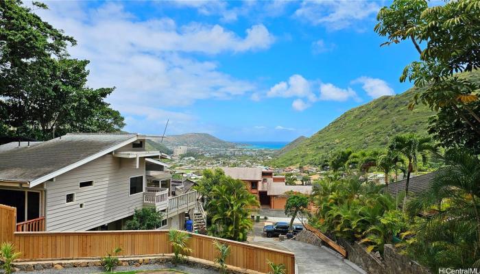 947  Uwao Street Hahaione-upper, Hawaii Kai home - photo 1 of 25