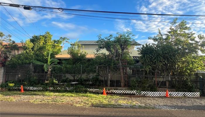 94-959  Awanani Street Waipahu-lower, Waipahu home - photo 1 of 17