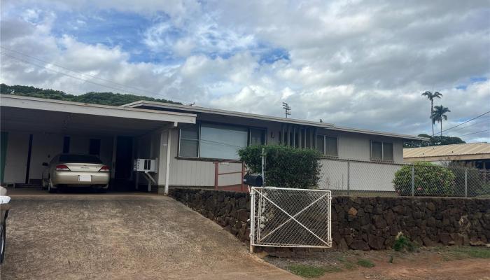 94-962  Kahuailani Street Waipahu-lower, Waipahu home - photo 1 of 12