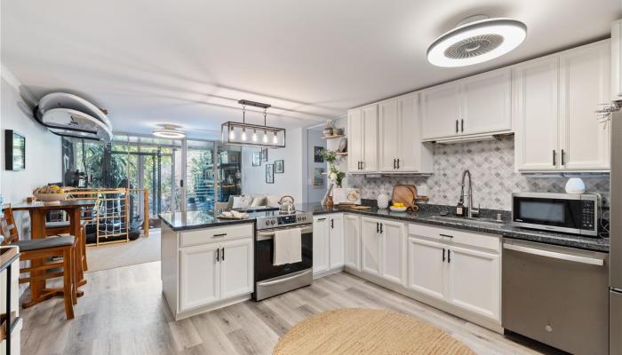 Waikalani Woodlands townhouse # C102, Mililani, Hawaii - photo 1 of 15