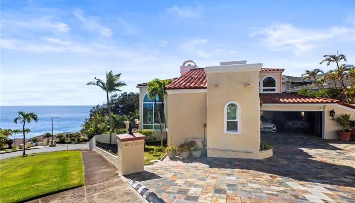 96  Moaniala Place Hawaii Loa Ridge, Diamond Head home - photo 1 of 25