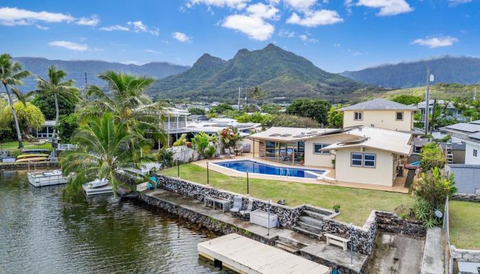 964  Iopono Loop Enchanted Lake, Kailua home - photo 1 of 25