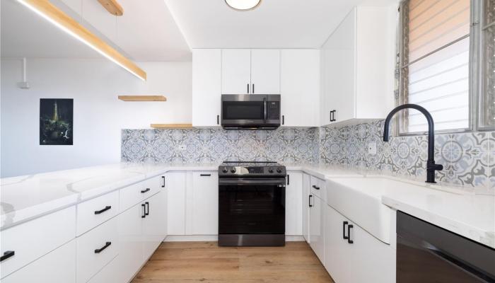 Ilaniwai condo # 503, Honolulu, Hawaii - photo 1 of 1