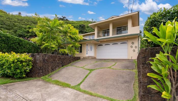 976  Kalawai Place Enchanted Lake, Kailua home - photo 1 of 1