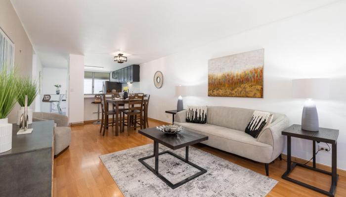 Pearlridge Sunset condo # C8, Aiea, Hawaii - photo 1 of 1