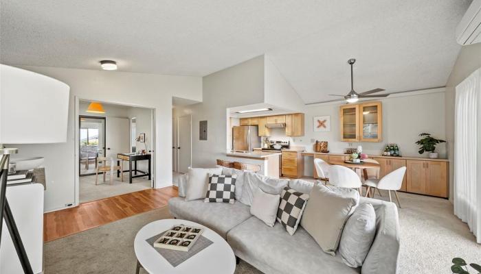 98-1712 KAAHUMANU Street townhouse # 11A, Pearl City, Hawaii - photo 1 of 1