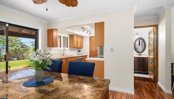 98-1739 Kaahumanu Street townhouse # 35C, Aiea, Hawaii - photo 1 of 25