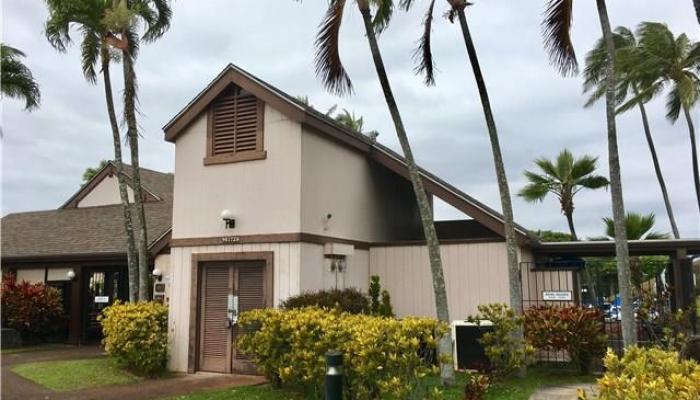 98-1739 Kaahumanu St townhouse # D, Aiea, Hawaii - photo 1 of 17