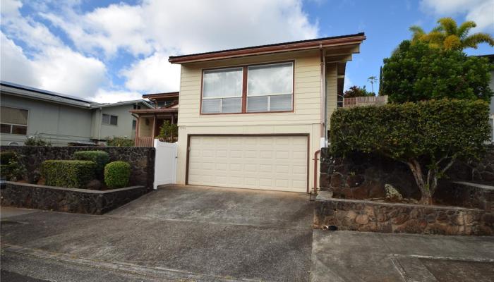 98-1946 Hapaki St Aiea - Rental - photo 1 of 22