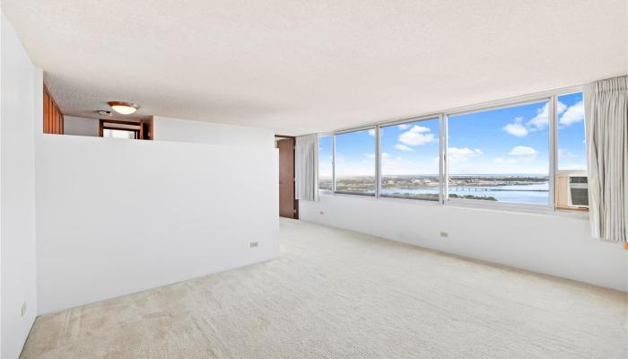 Pearlridge Square condo # 3403, Aiea, Hawaii - photo 1 of 25