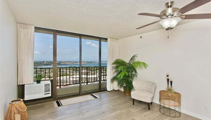 Pearl Regency condo # 2510, Aiea, Hawaii - photo 1 of 1