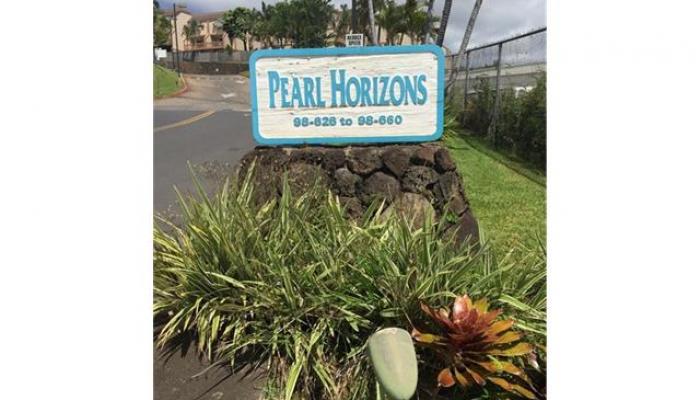 Pearl Horizons 1 condo # 322, Aiea, Hawaii - photo 1 of 11