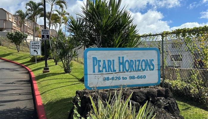 Pearl Horizons 2B condo # 289, Aiea, Hawaii - photo 1 of 21