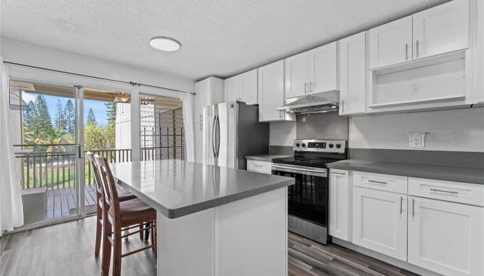 Ridgeway A condo # E, Aiea, Hawaii - photo 1 of 25