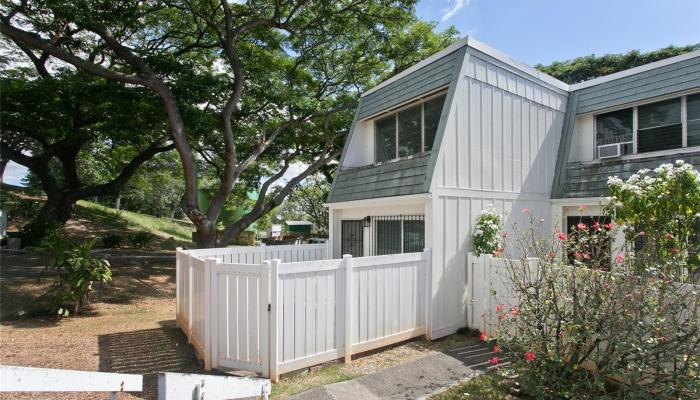 98-733 Kaonohi Street townhouse # A, Aiea, Hawaii - photo 1 of 1