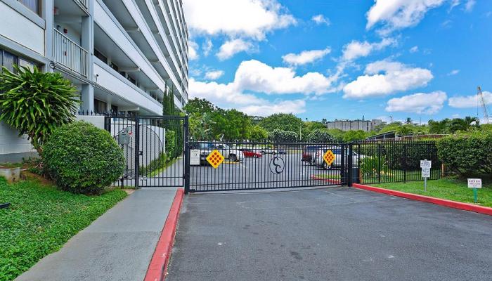 Centre Court condo # 105, Aiea, Hawaii - photo 1 of 1