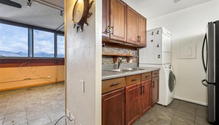 Centre Court condo # 702, Aiea, Hawaii - photo 1 of 11